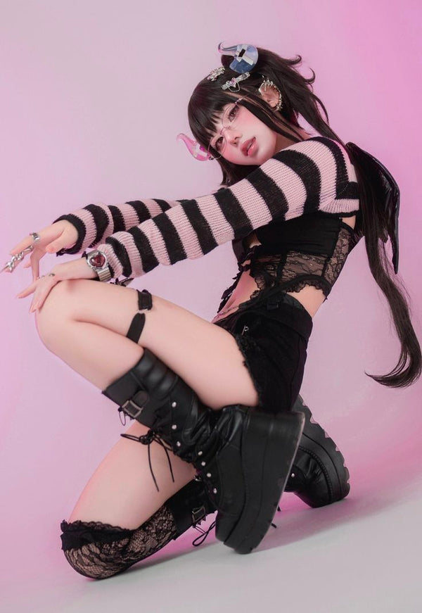 E-Girl Fashion: How a Tumblr Aesthetic Became a Global J-Fashion Hybrid