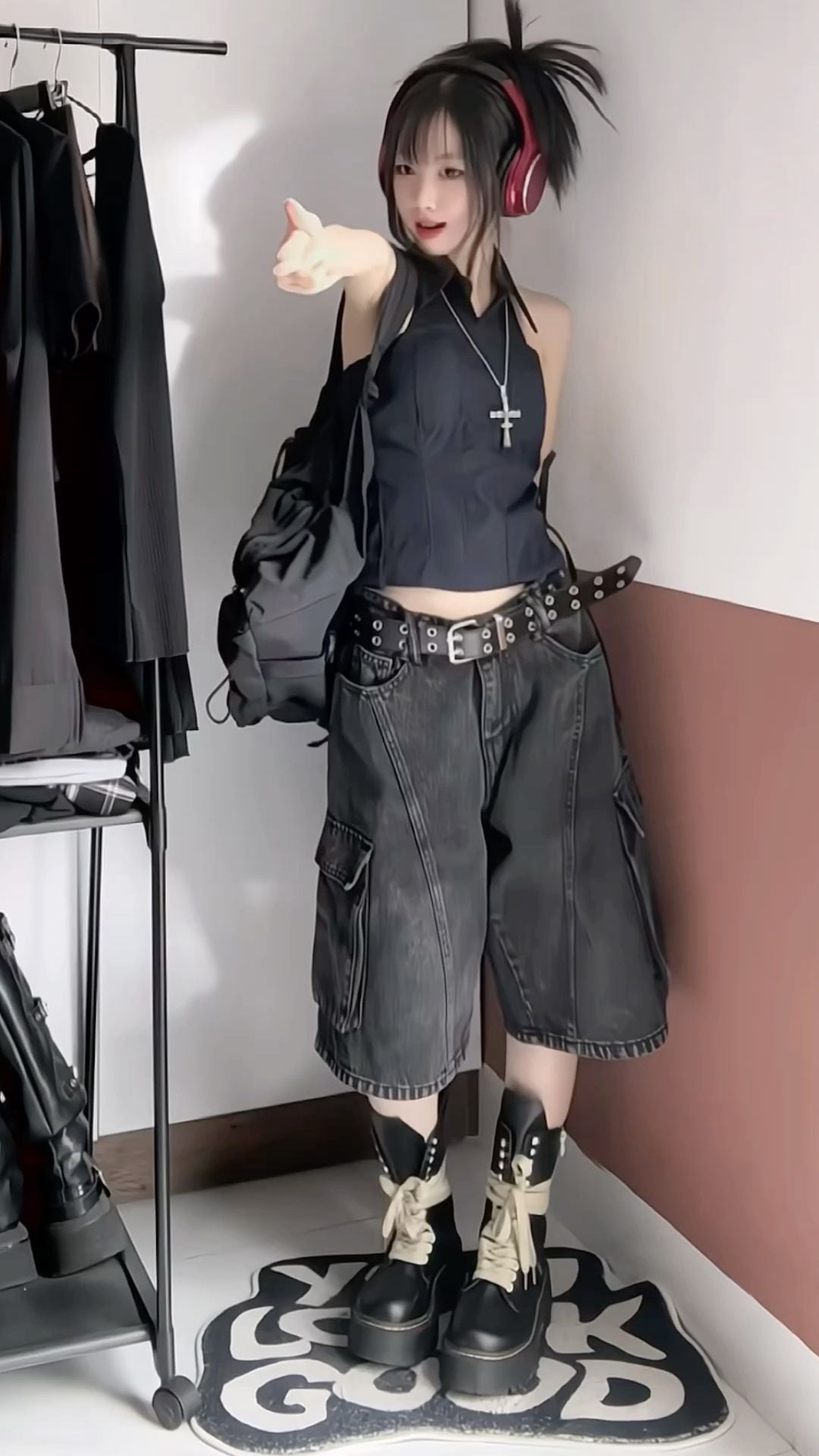 Dark Girl Aesthetic: Japan's Gloomy Street Style Explained