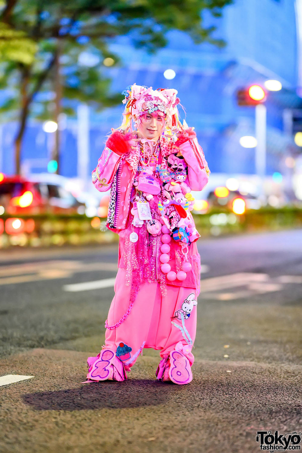 All Pink, No Exceptions: The Monochrome Extreme of Decora Styling