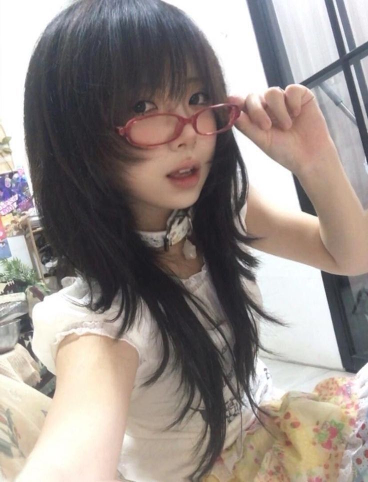 Bishoujo Energy: Why the "Pretty Girl" Aesthetic Refuses to Fade