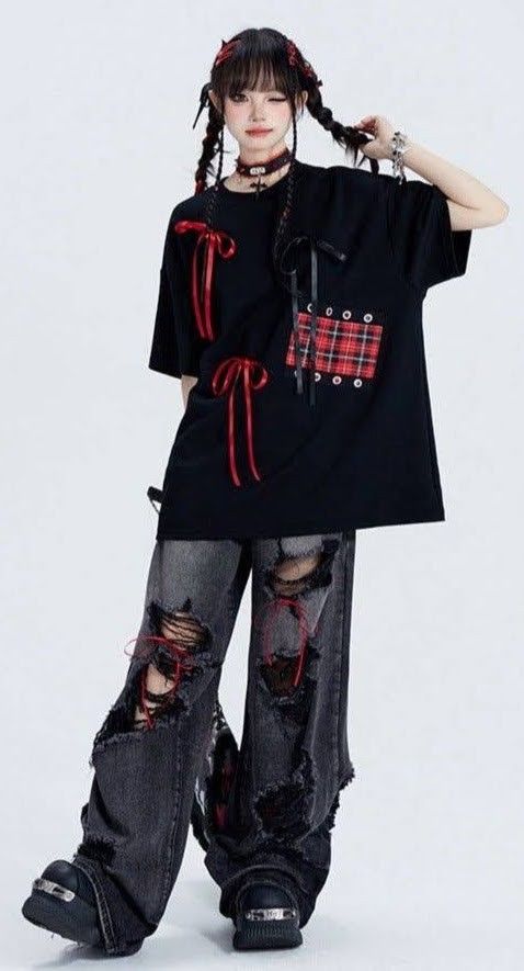 Baby Doll Meets Dark Aesthetic: The Combo Reshaping Korean and Japanese Street Style