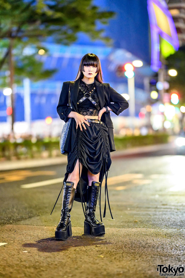 The Ruched Drawstring Skirt Is Doing the Work in Dark Harajuku Fits